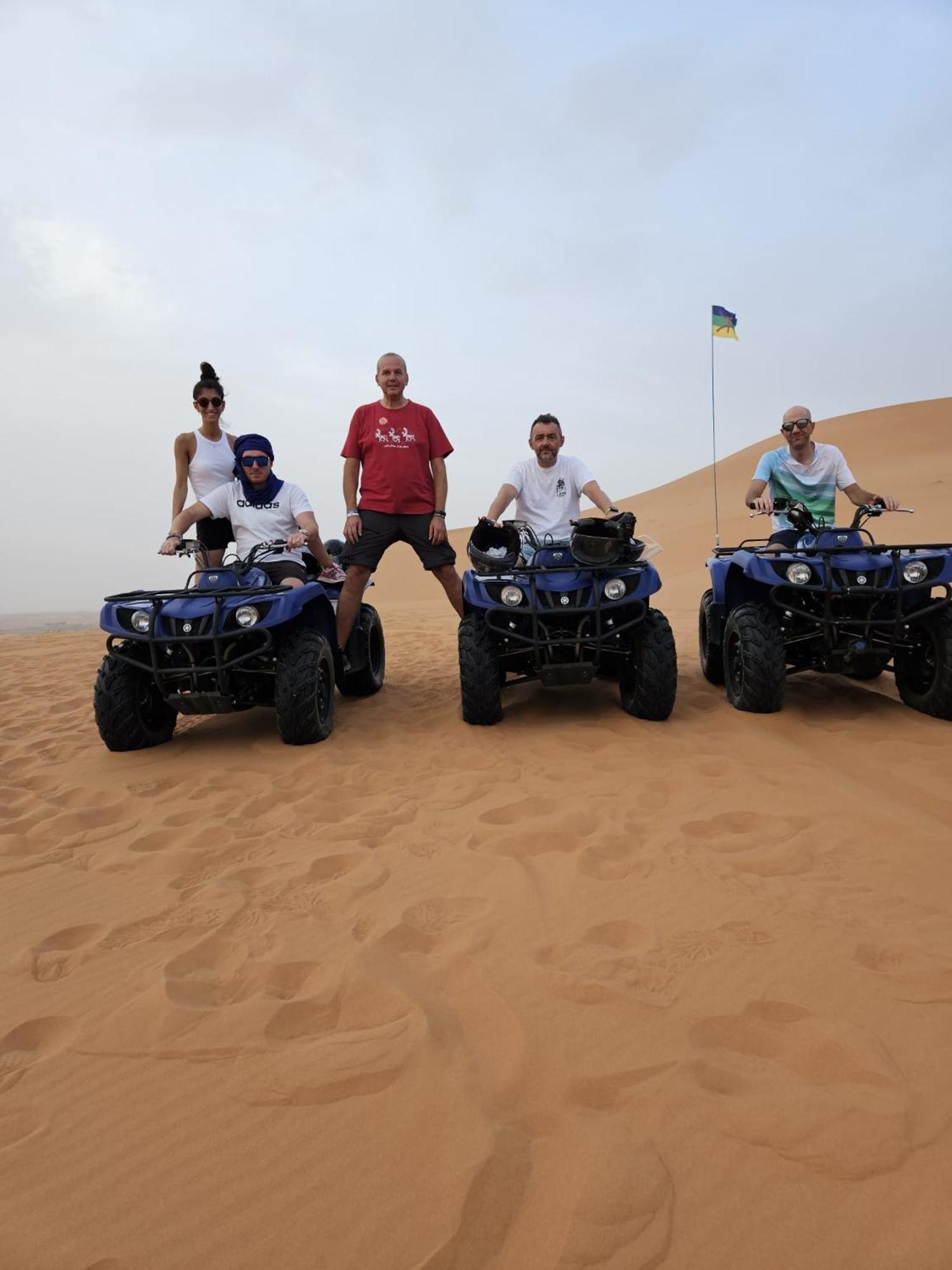 Camp Familia Erg Chebbi Merzouga Exterior foto